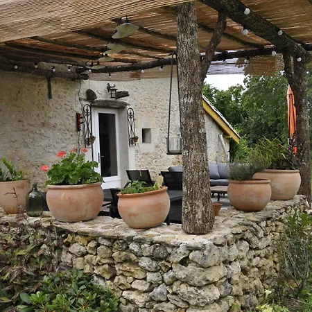 Holiday home La Petite Maison Fleuryes Saint-Mayme-de-Pereyrol